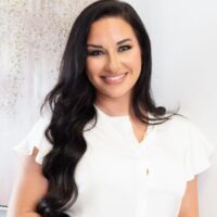 taryn-sinatra-headshot