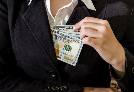 Hidden Debts Fuel Divorce, Complicate Asset Division